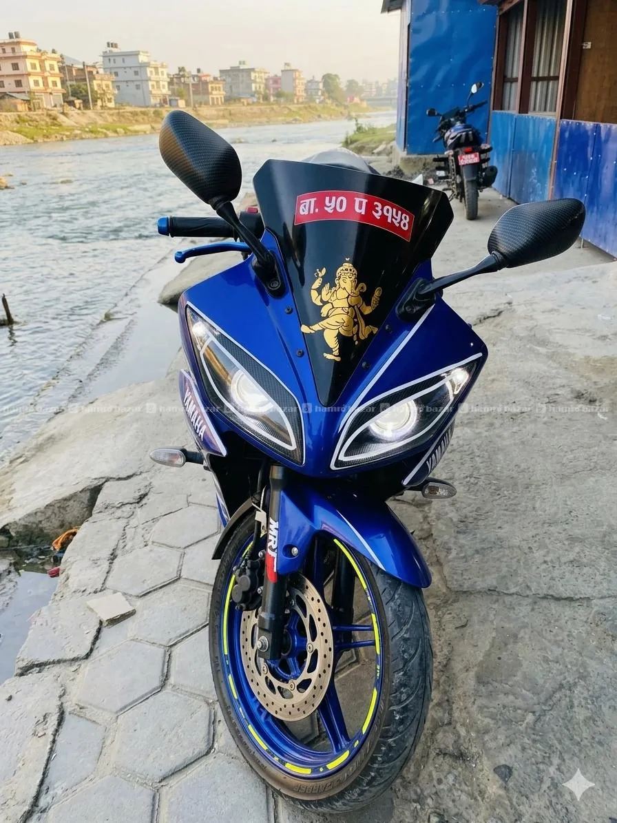 Yamaha R15 V2 (Fresh engine) Urgent sale 3