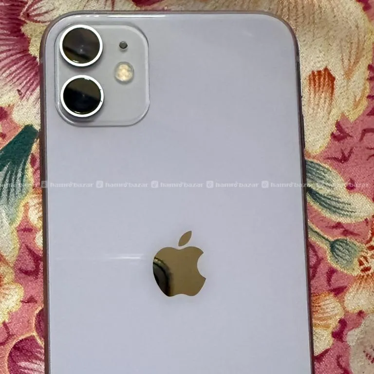 iPhone 11 3