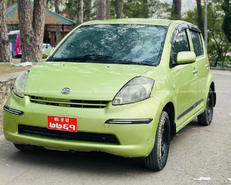 daihatsu Sirion 2006 model 9818846575 or 976-8397661 3