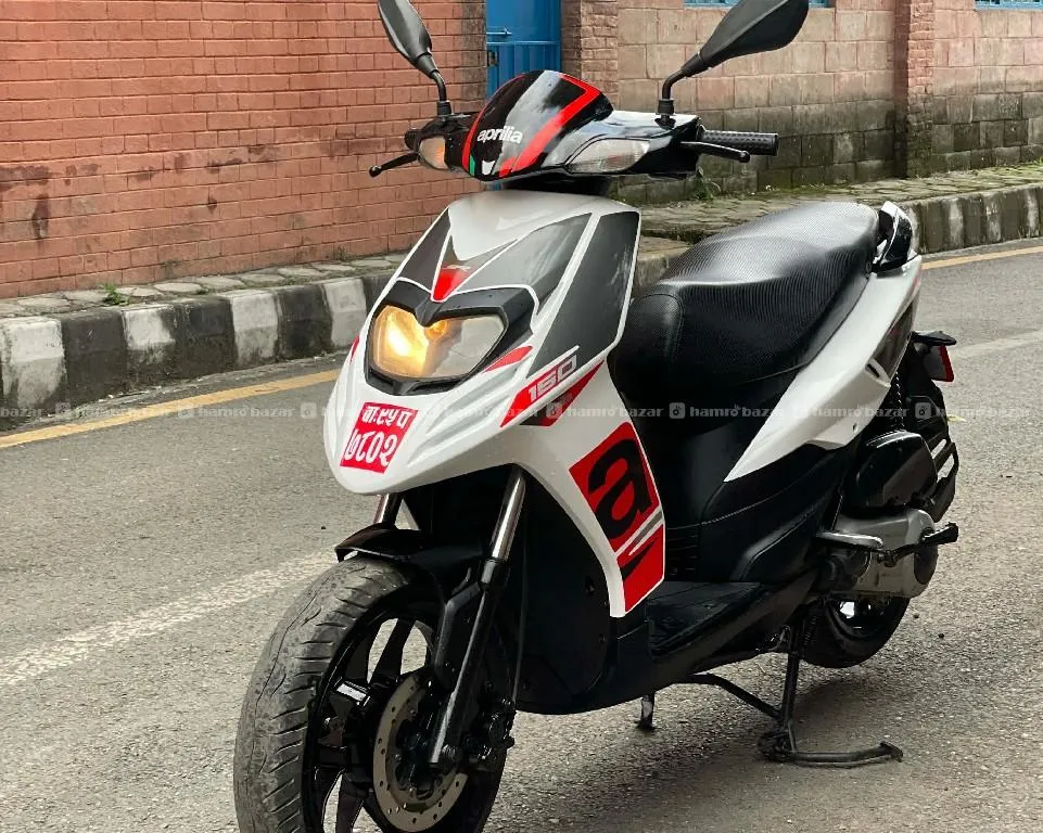 aprila sr 150 95 lot 4