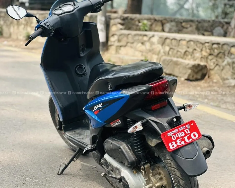 aprila sr 150 017 lot 2