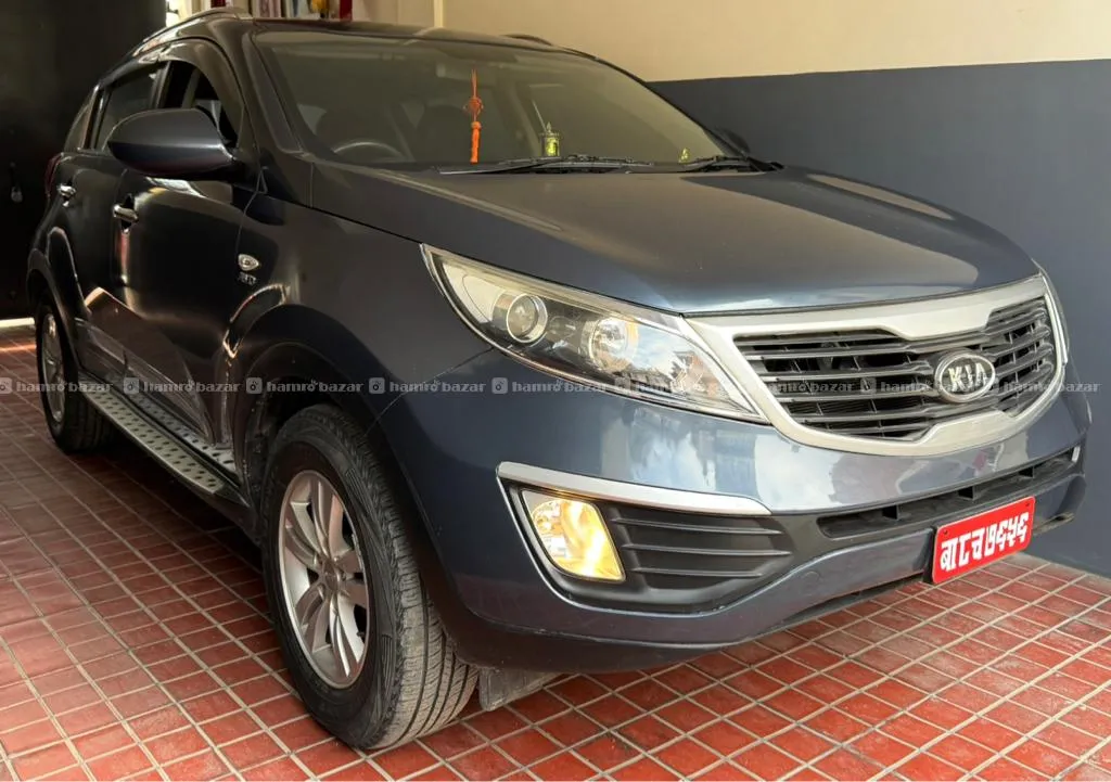 Kia Sportage 2010 Awd Petrol Only 40k Km Fresh Suv 6