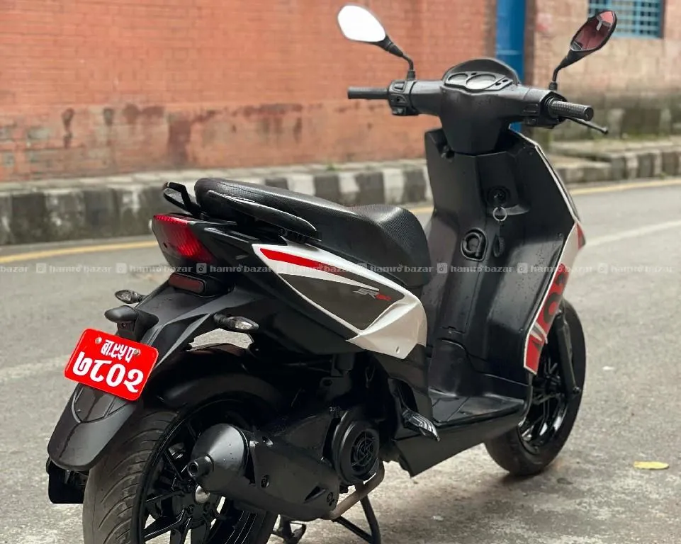 aprila sr 150 95 lot 3