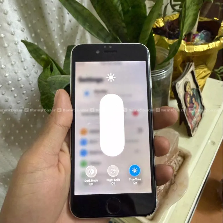 I Phone SE 2