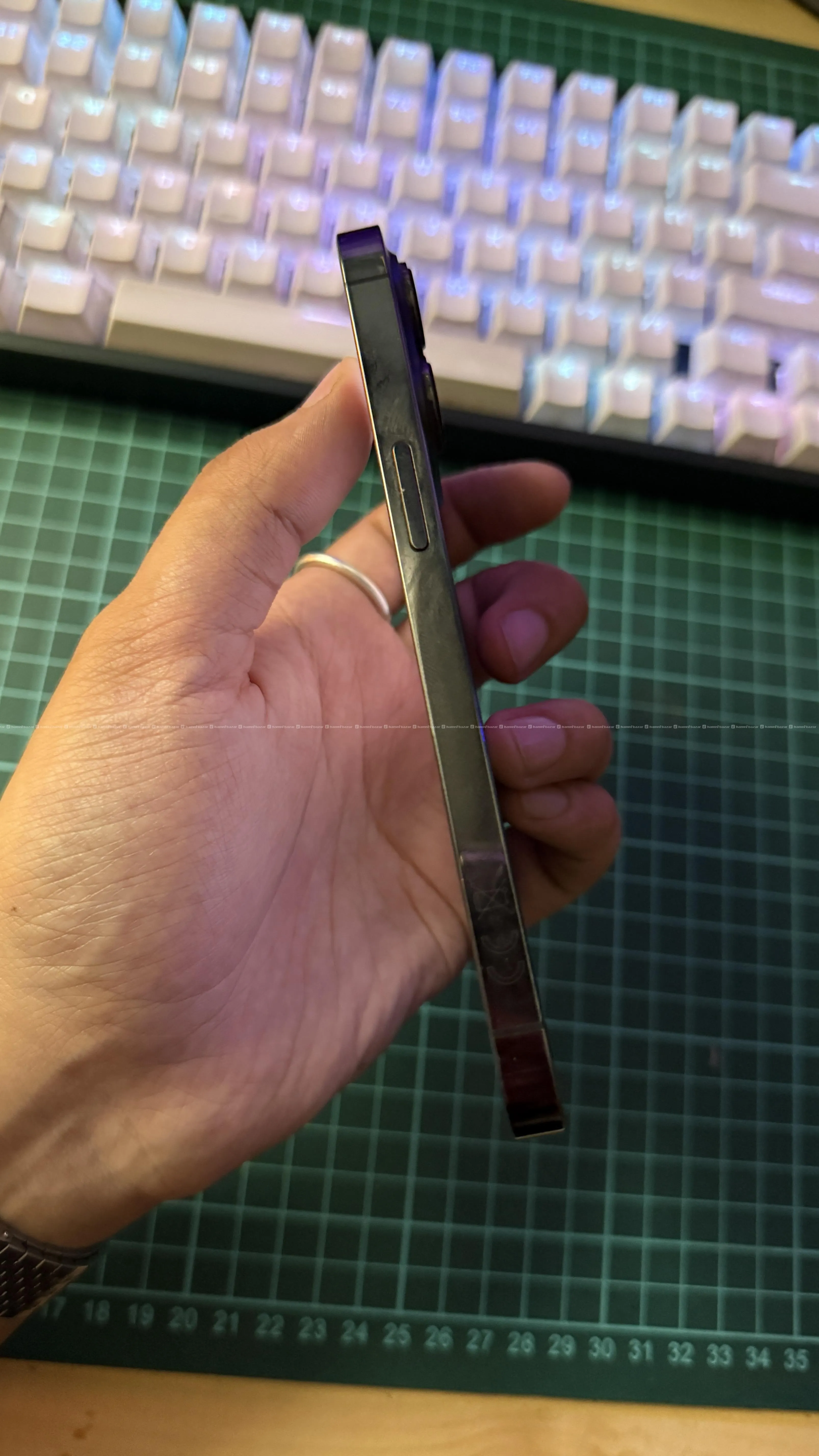 iPhone 13 Pro 128gb 75% battery health 5