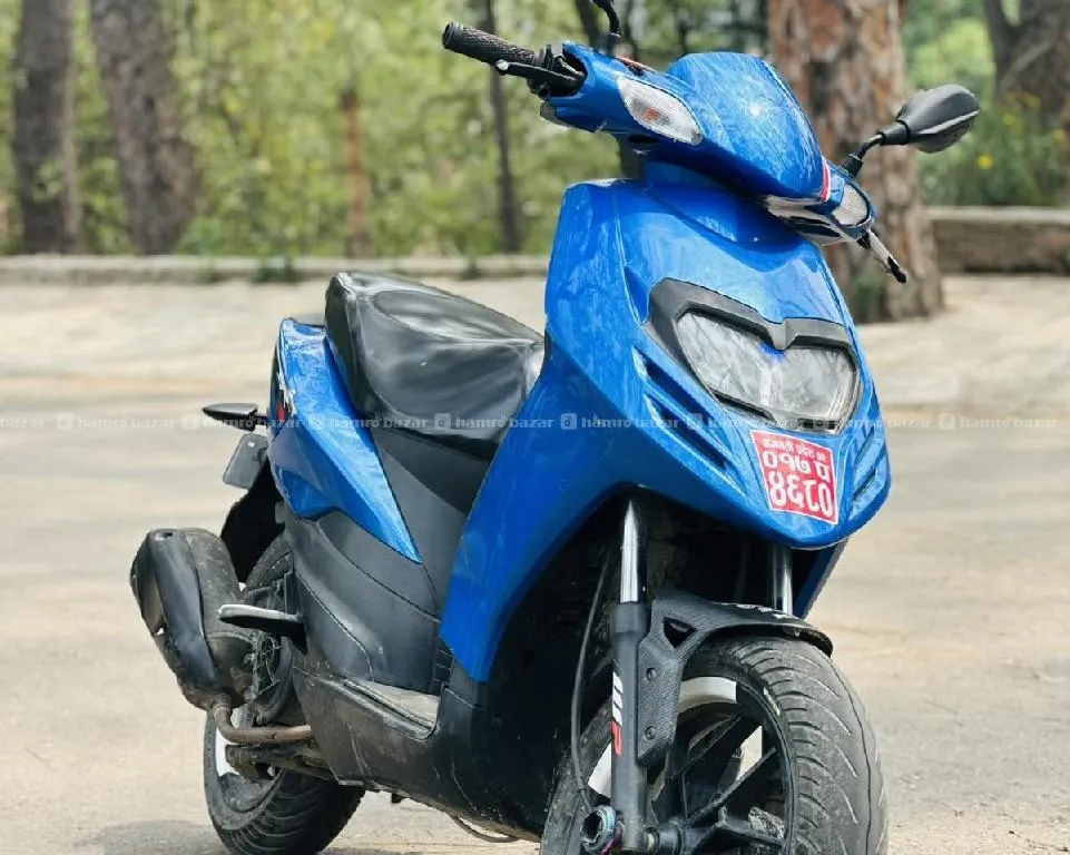 aprila sr 150 017 lot 3