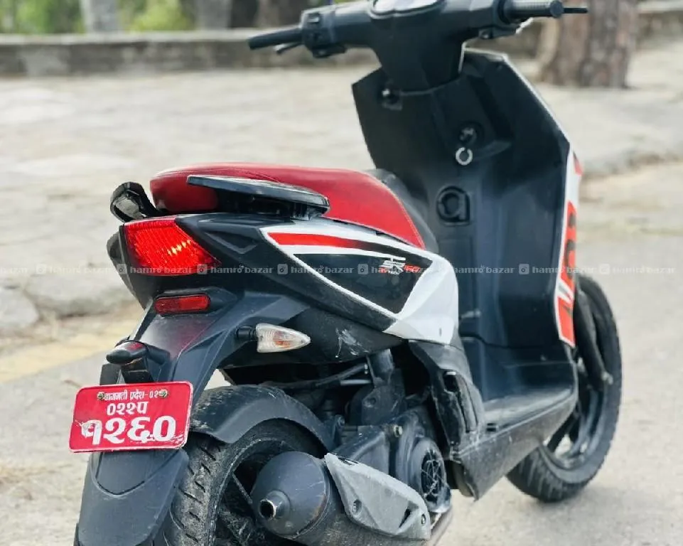 aprila sr 150 022 lot 2