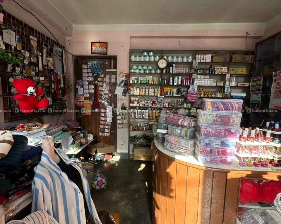 Cosmetic & Ladies fency for sale 3