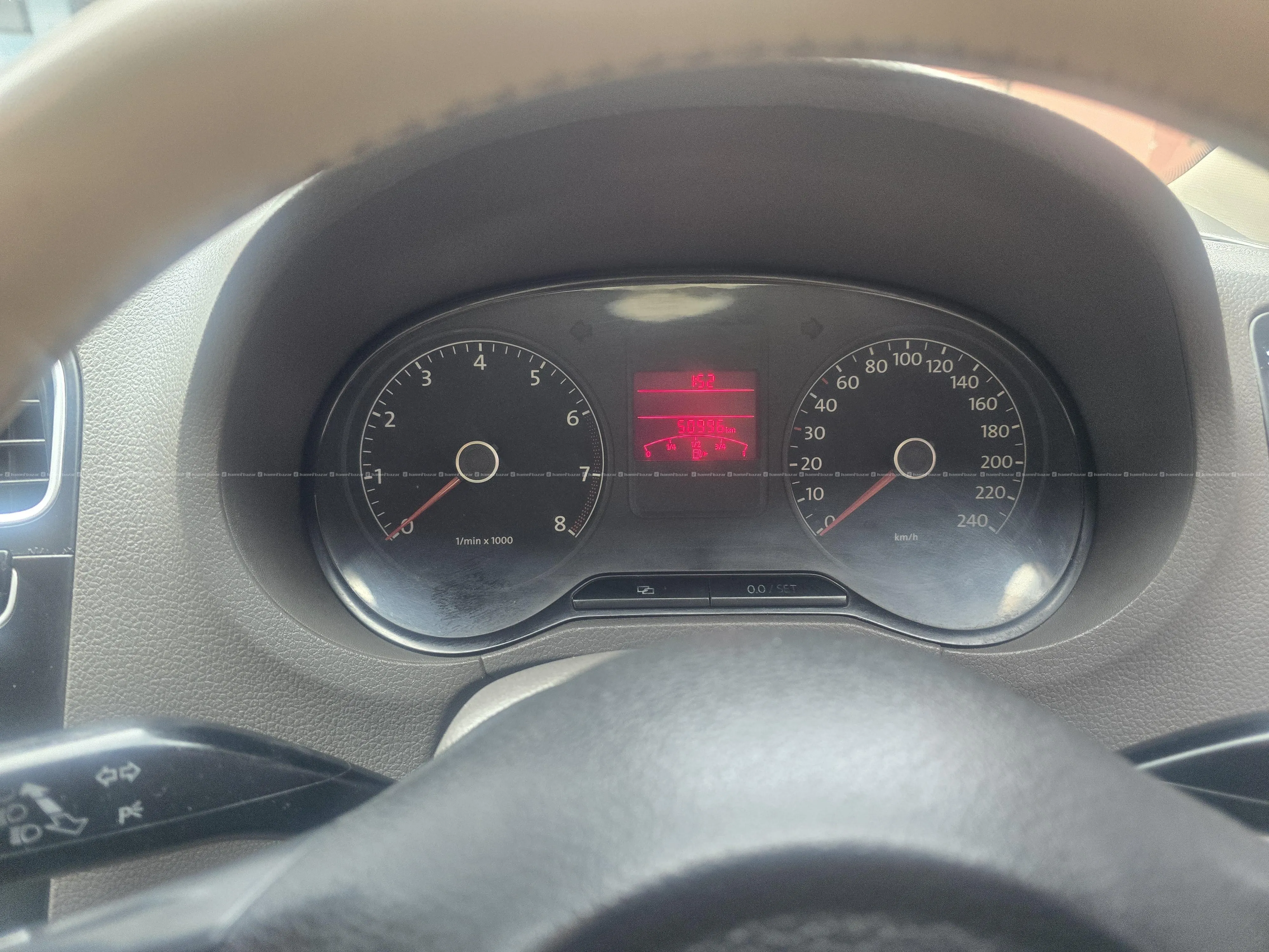 Volkswagen Vento 1.6 Petrol 5