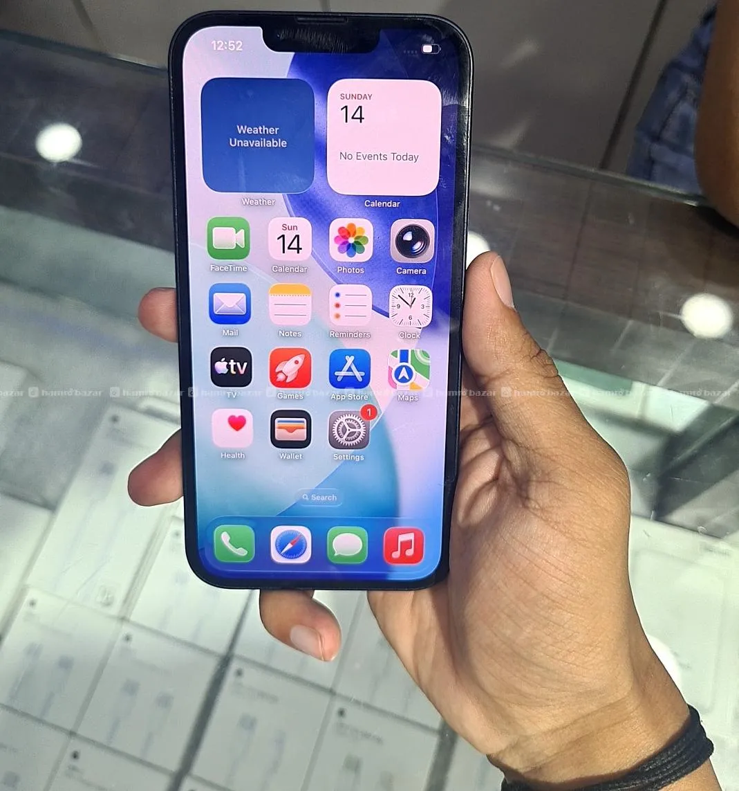 IPHONE 13 WITH BOX 90% BH 3