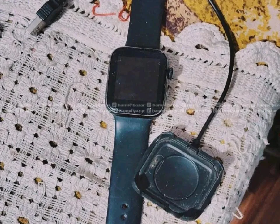 Smart Watch with Charger 2