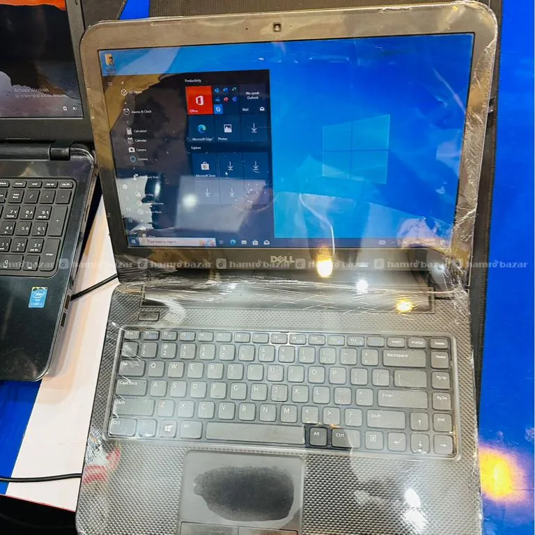 Hami Sanga 15000 Dekhi 30000 Samma Ko Laptop Xa 3