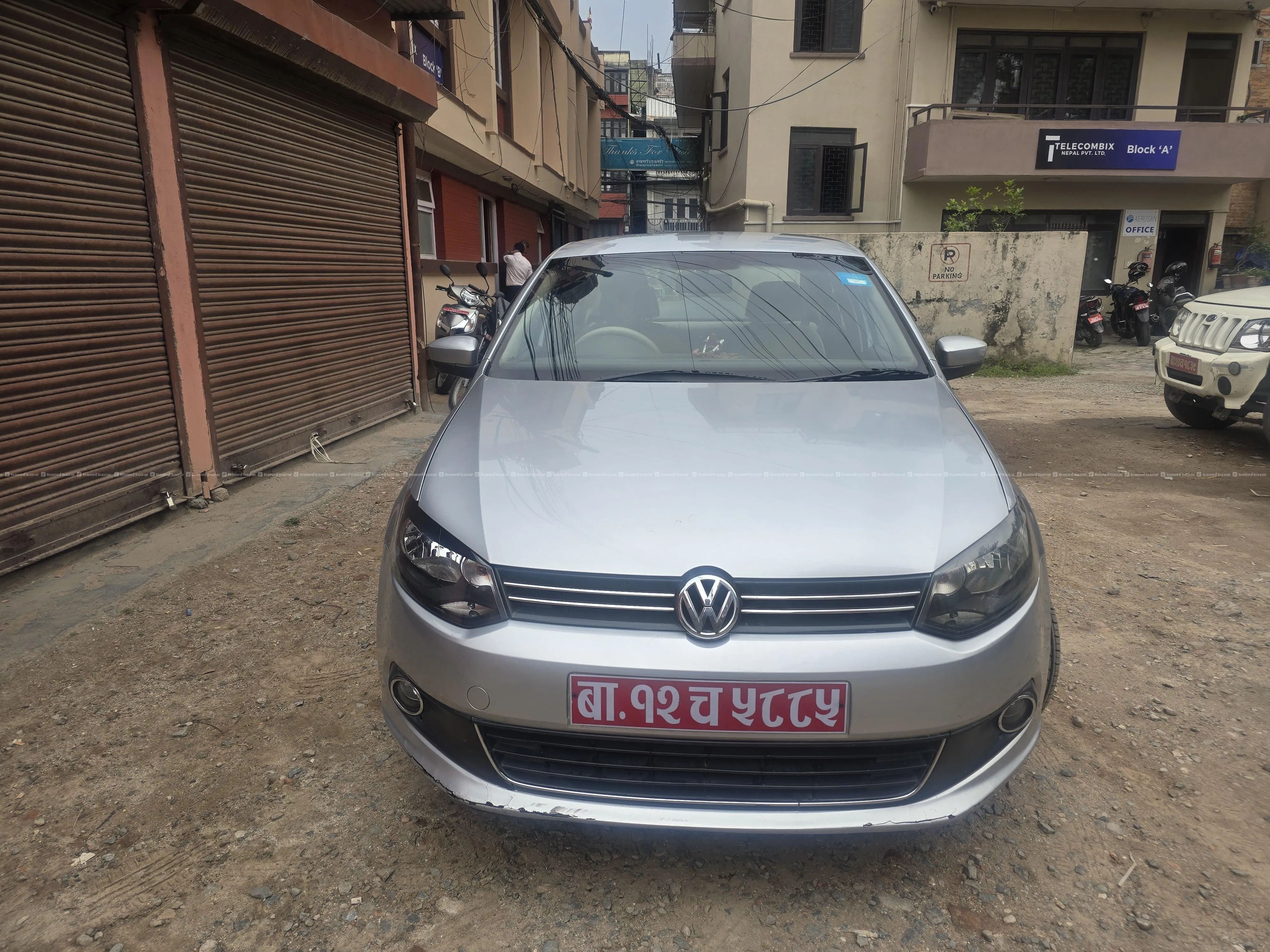 Volkswagen Vento 1.6 Petrol 7