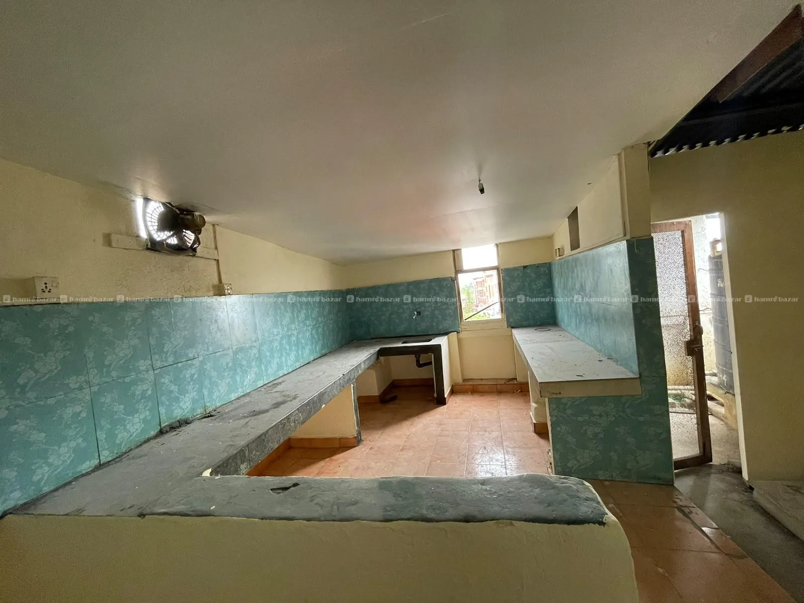 COMMERCIAL BUILDING FOR RENT – BAKHUNDOLE,PULCHOWK 3
