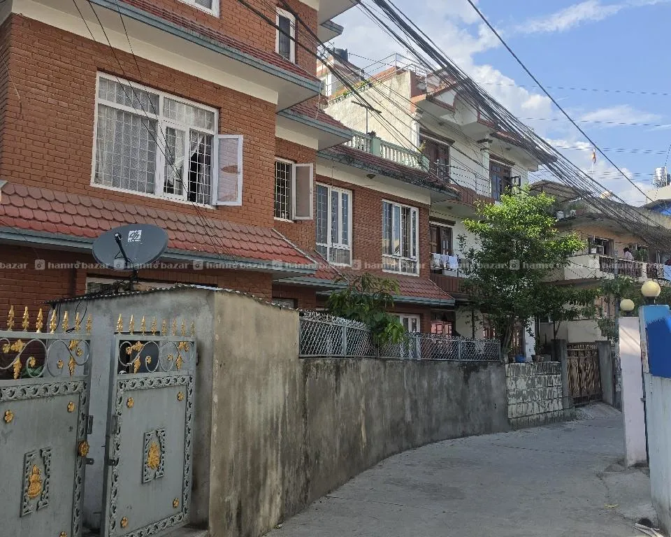 10 ana ma baneko purano ghar bikri ma at balkhu 3