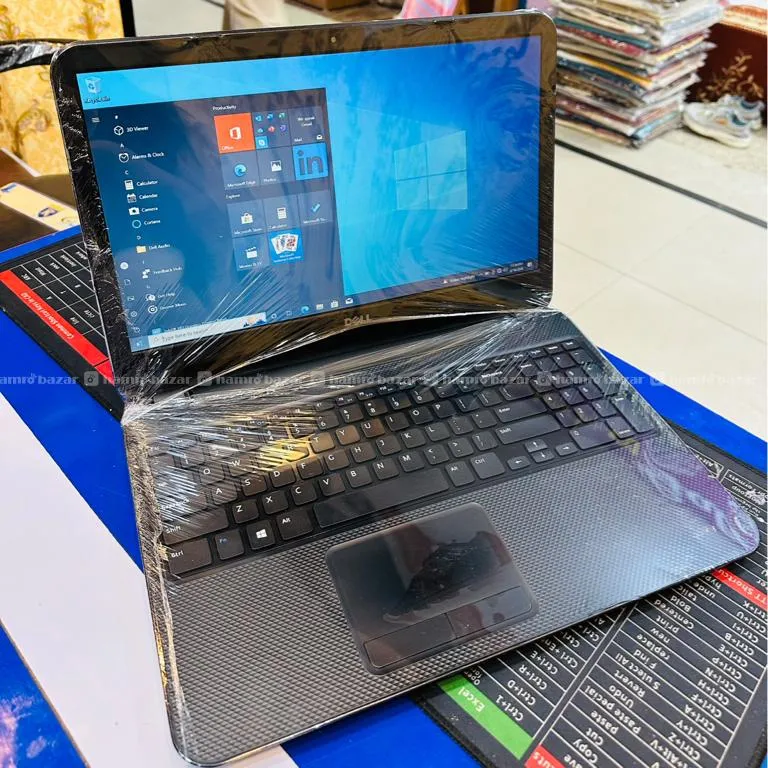Hami Sanga 11000 Dekhi 30000 Samma Ka Laptop Xa 5