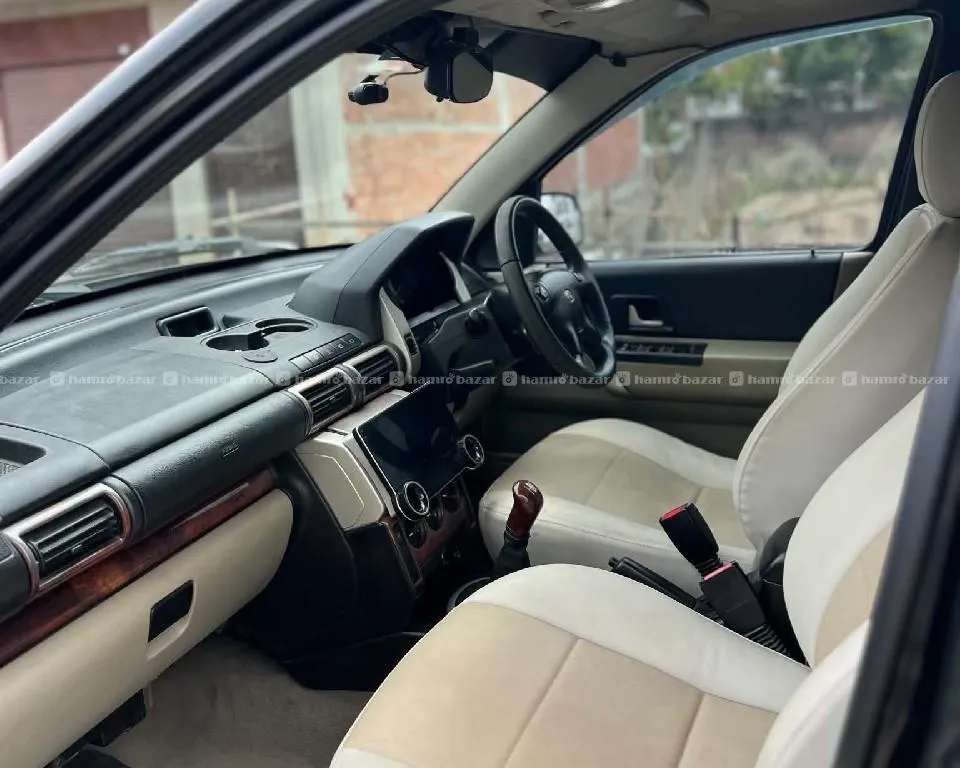 Land-rover 2000cc 4wd suvjeep sunroof moonroof 6