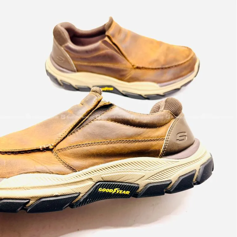 SKECHERS CATEL MOC TOE  SLIP ONS 6