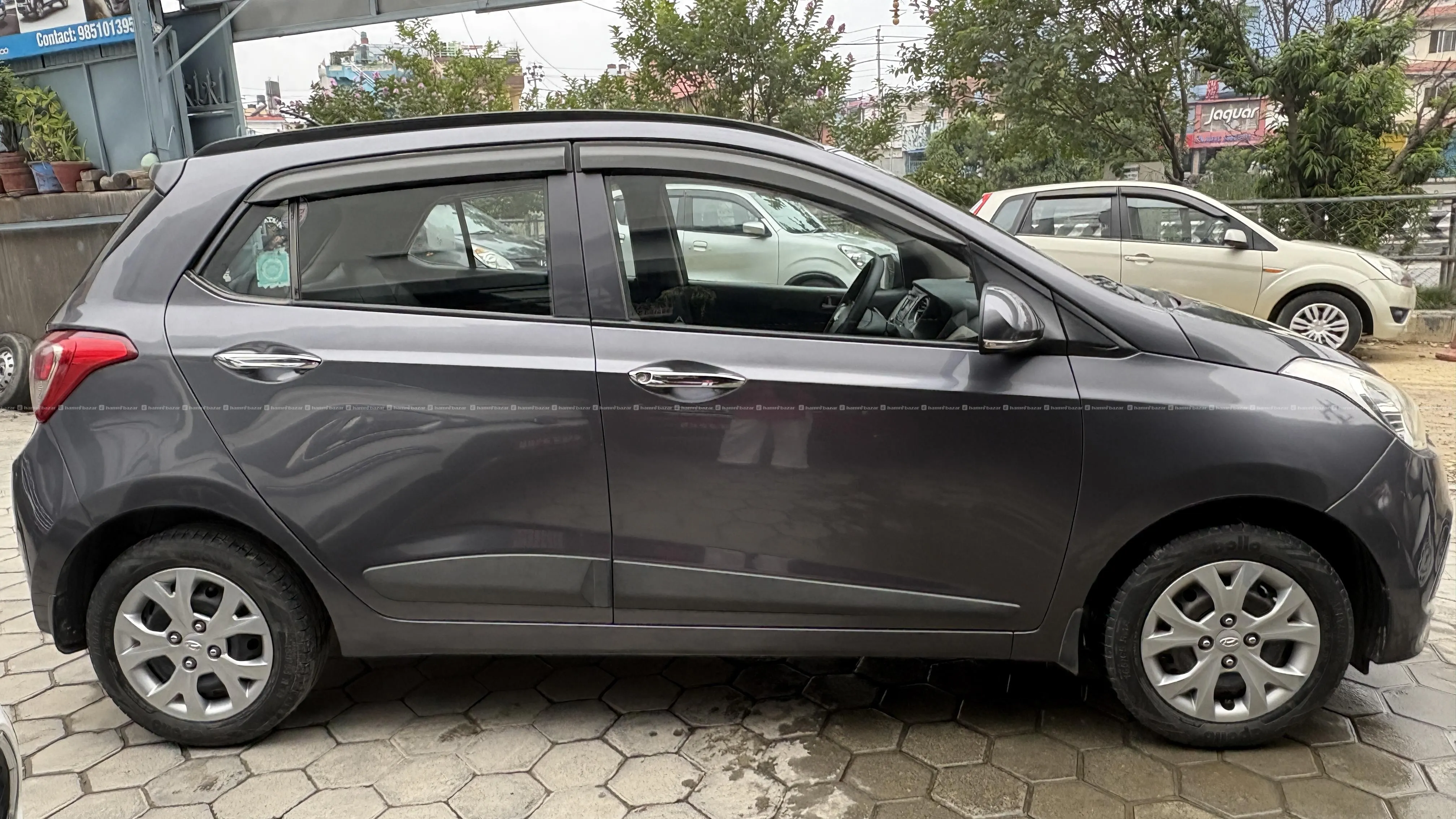 2 users 2014 model grand i10 sports on sale! 2