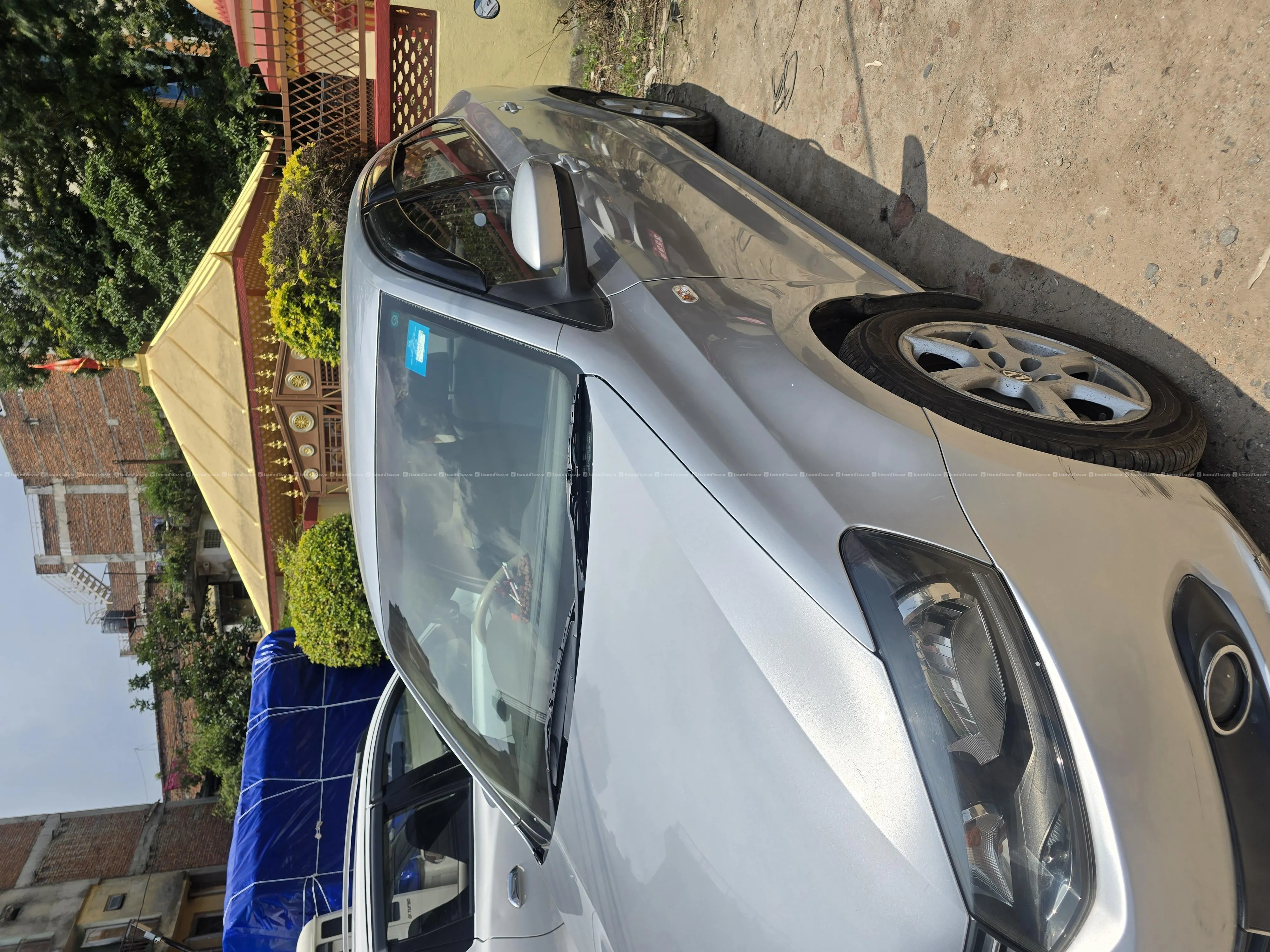 Volkswagen Vento 1.6 Petrol 3