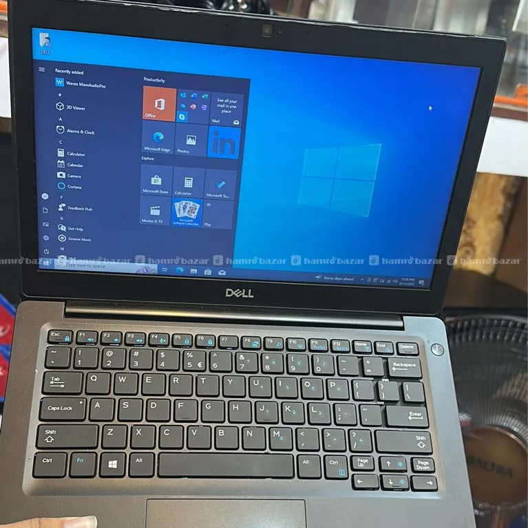 Hami Sanga 11000 Dekhi 30000 Samma Ka Laptop Xa 3