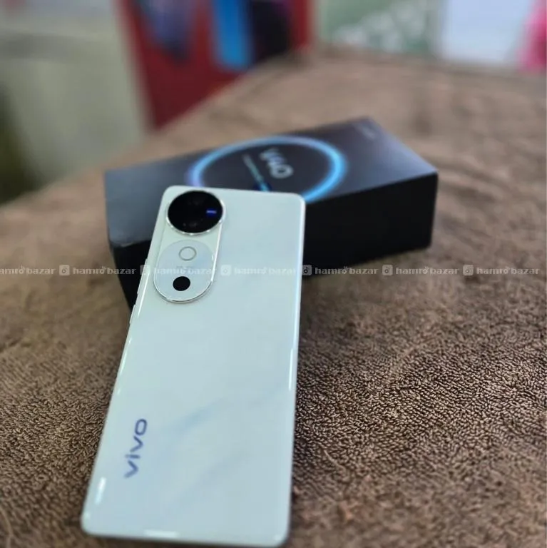 vivo v40 5g(12+12/512) used phone
curved display 3