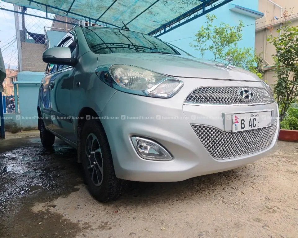 Hyundai i10 sportz 2010 fully customised 5