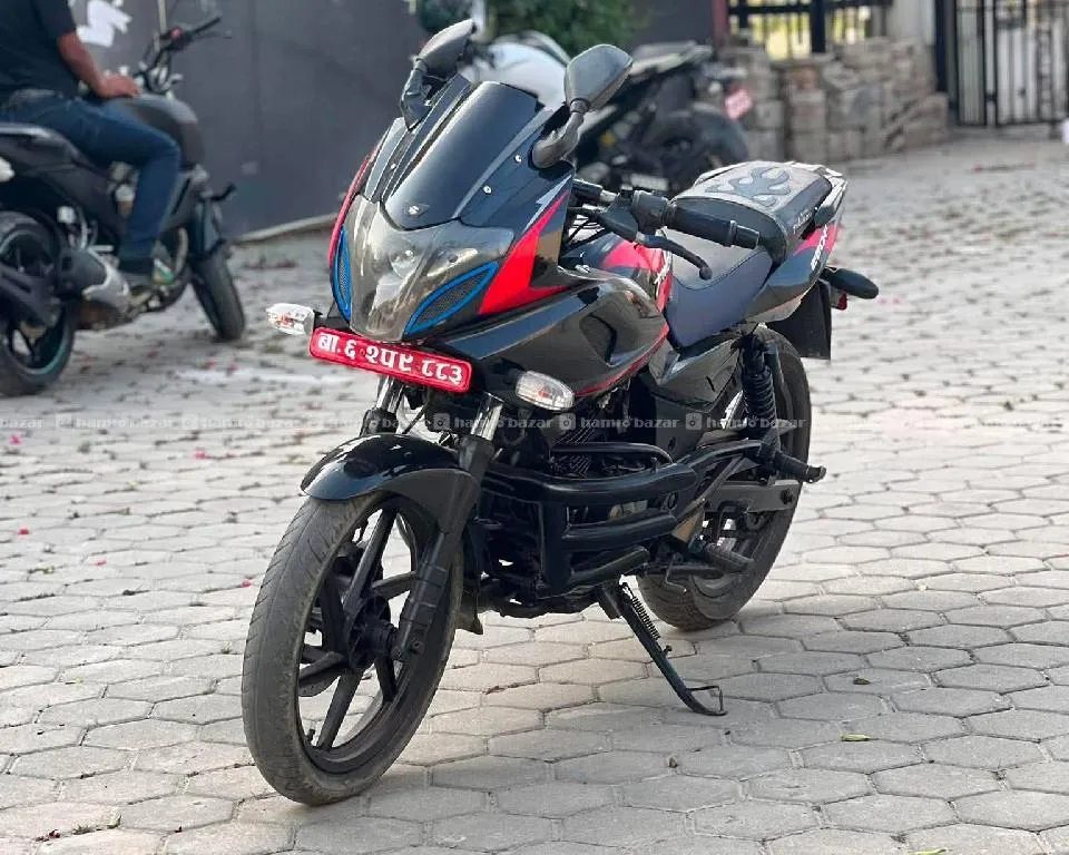 pulsar220cc 62lot super fresh condition on sell 2