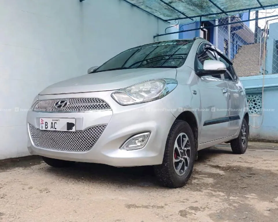 Hyundai i10 sportz 2010 fully customised 4