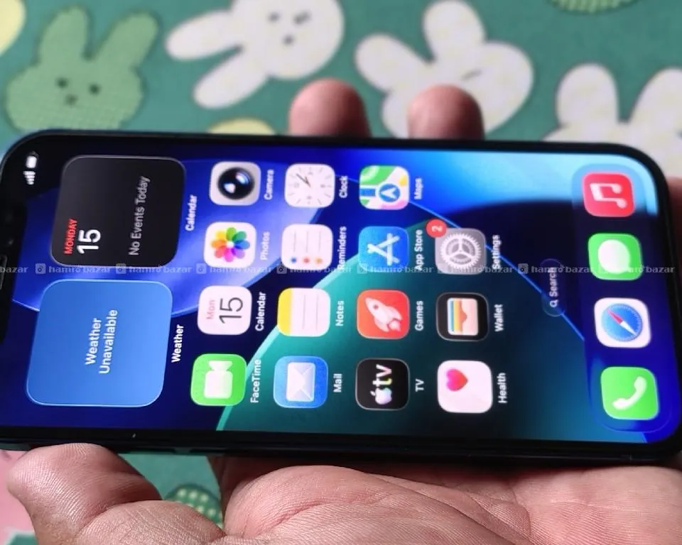 iPhone 12 4