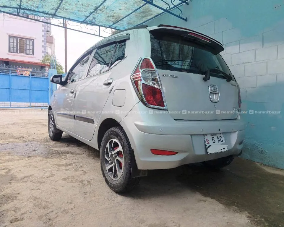 Hyundai i10 sportz 2010 fully customised 2