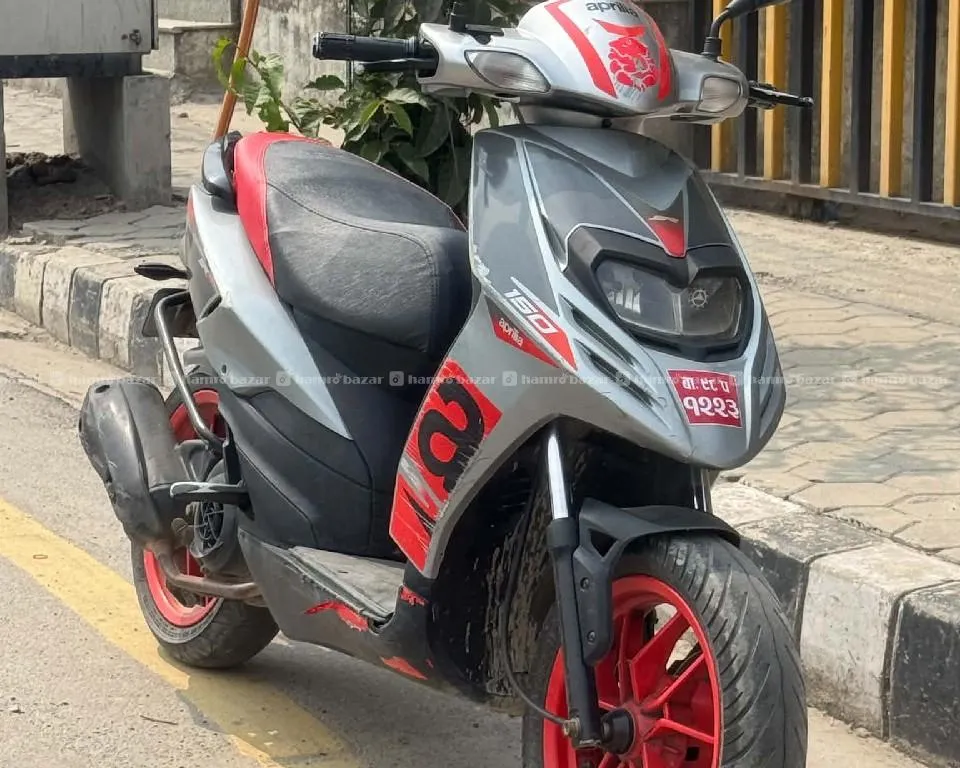 aprilla sr 150cc 97lot super fresh condition on 4
