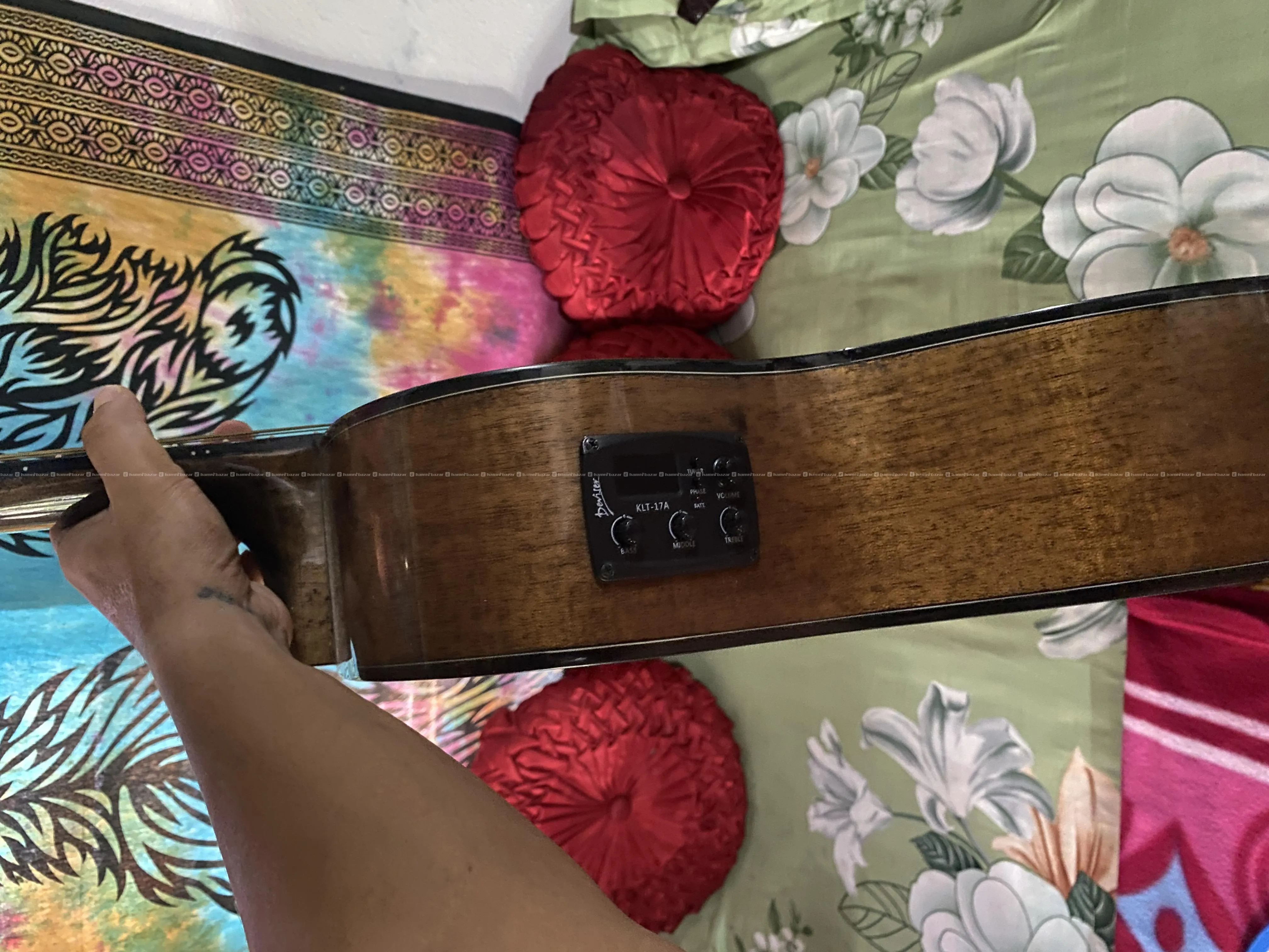 guitar on sale 5
