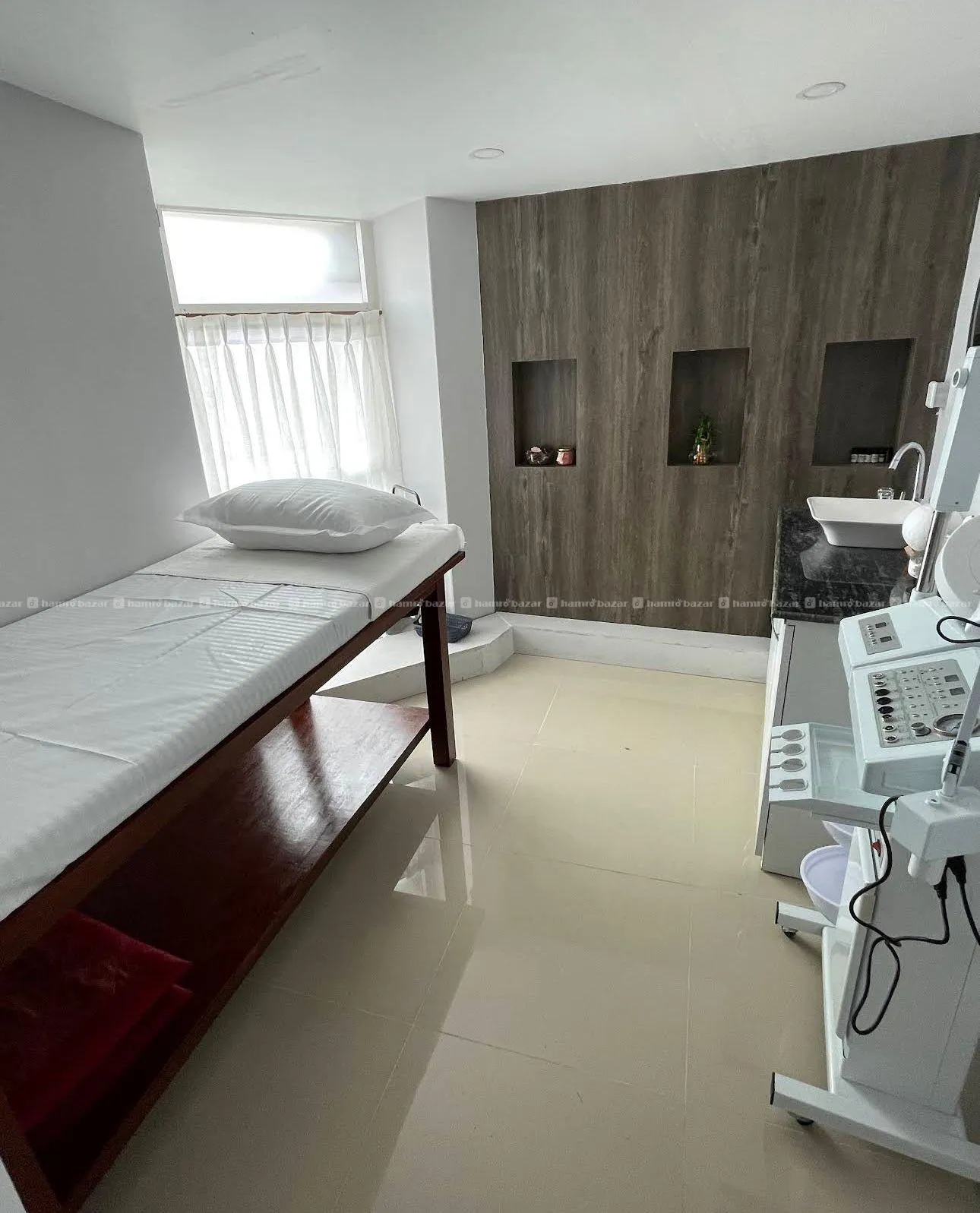 Beauty Salon on Sale at Kupondole, Lalitpur 5