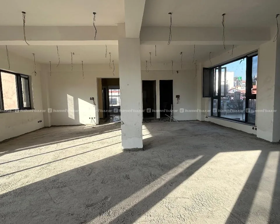 Office | Commercial Space For Rent
📍Baluwatar,KTM 4