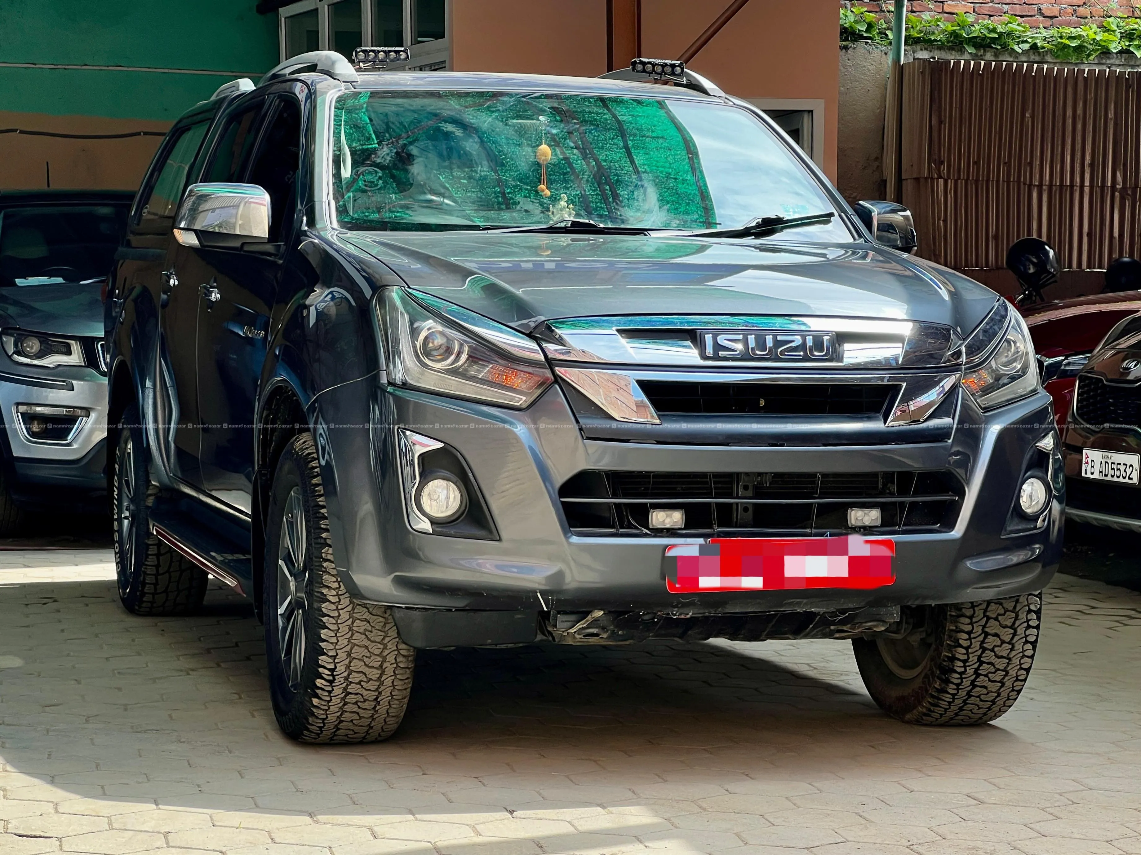 Isuzu V-Cross 4WD 2020 Model fully modified 5