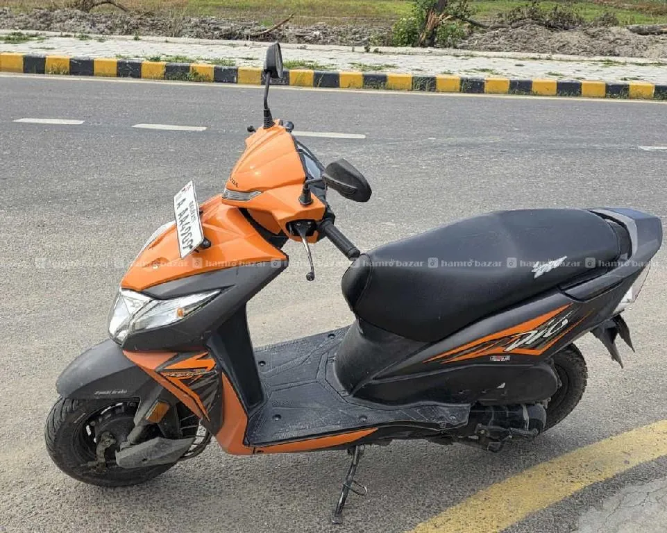 honda Dio - 004 lot 9818846575 or 976-8397661 3