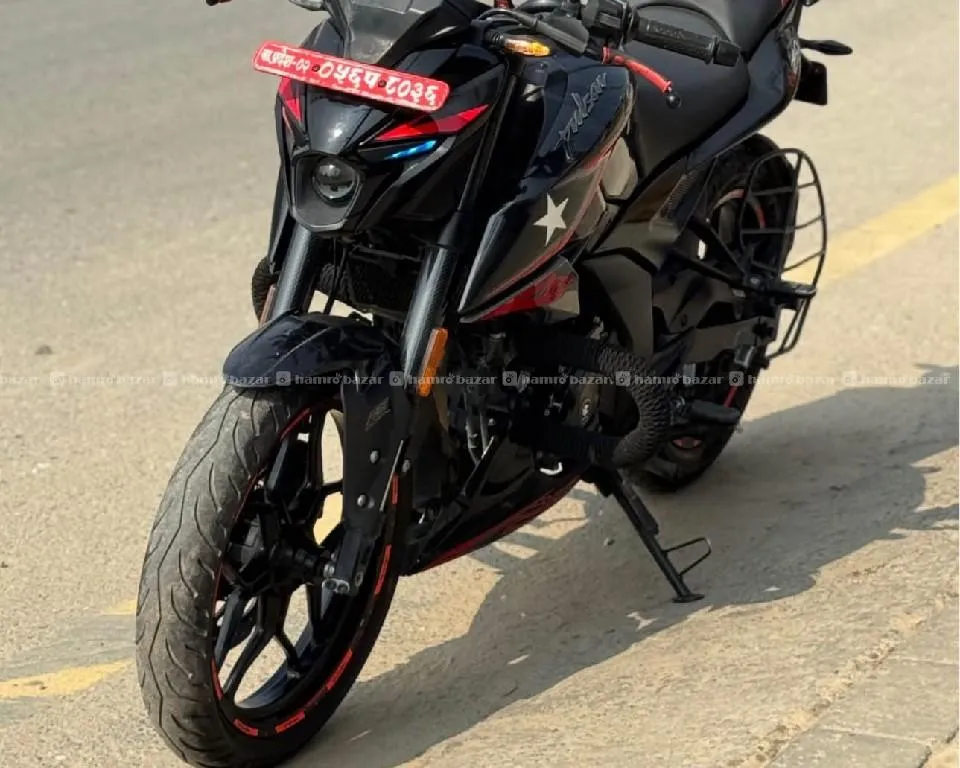 n250cc 156lot fi abs single hand super fresh condition 4