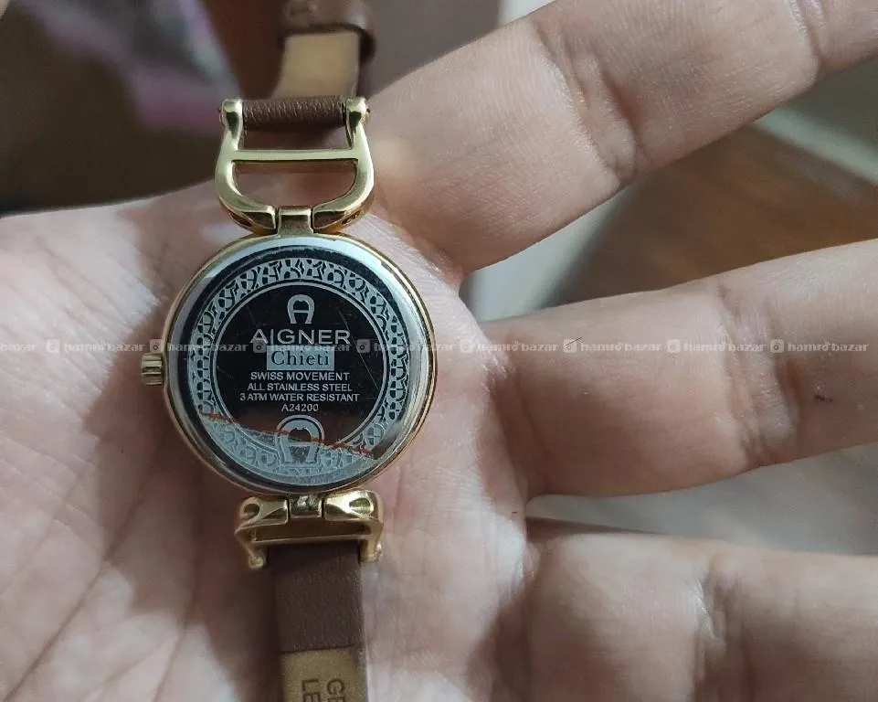 Aigner Female Watch 2