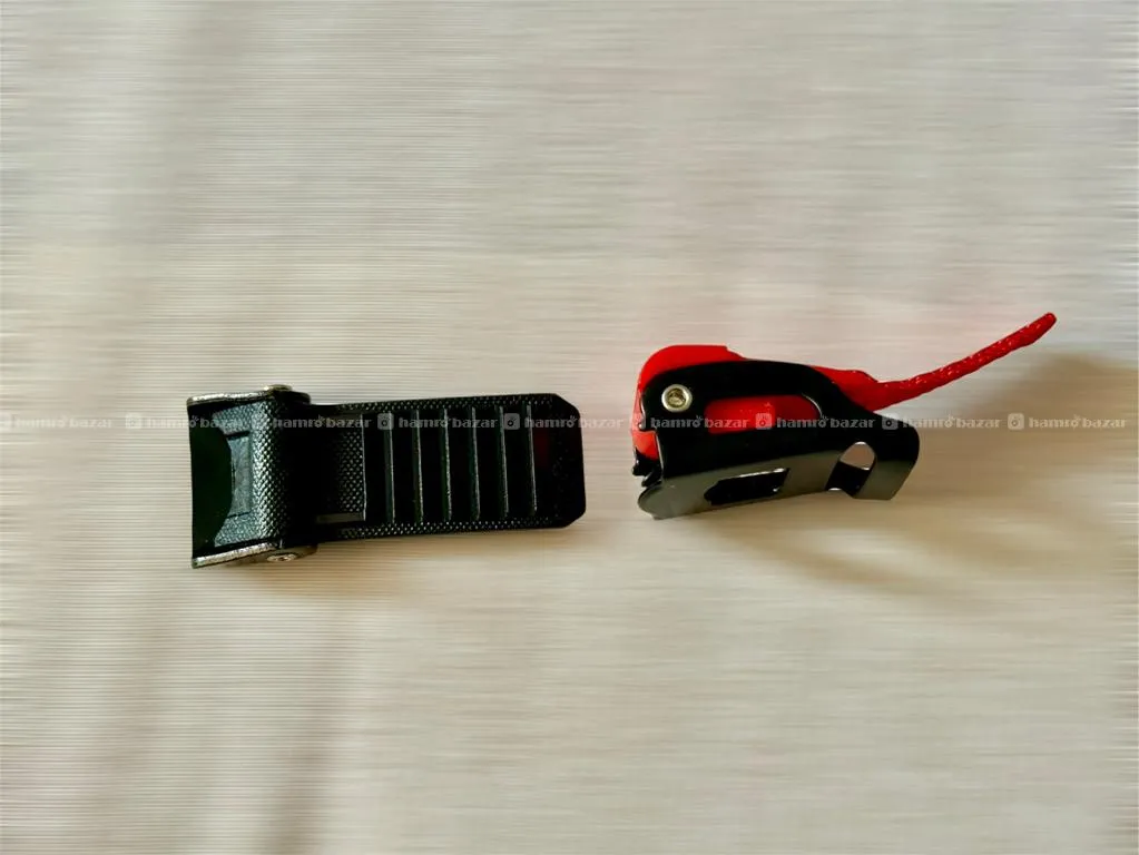 Helmet Clip 2