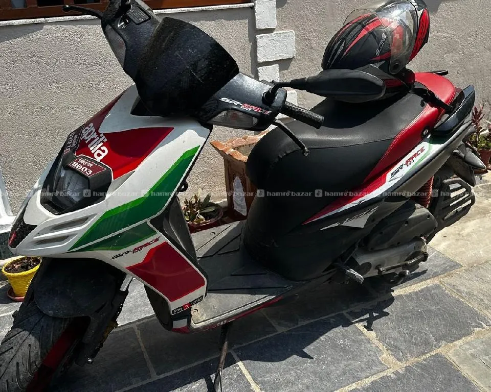 Aprillia 150 SR 3
