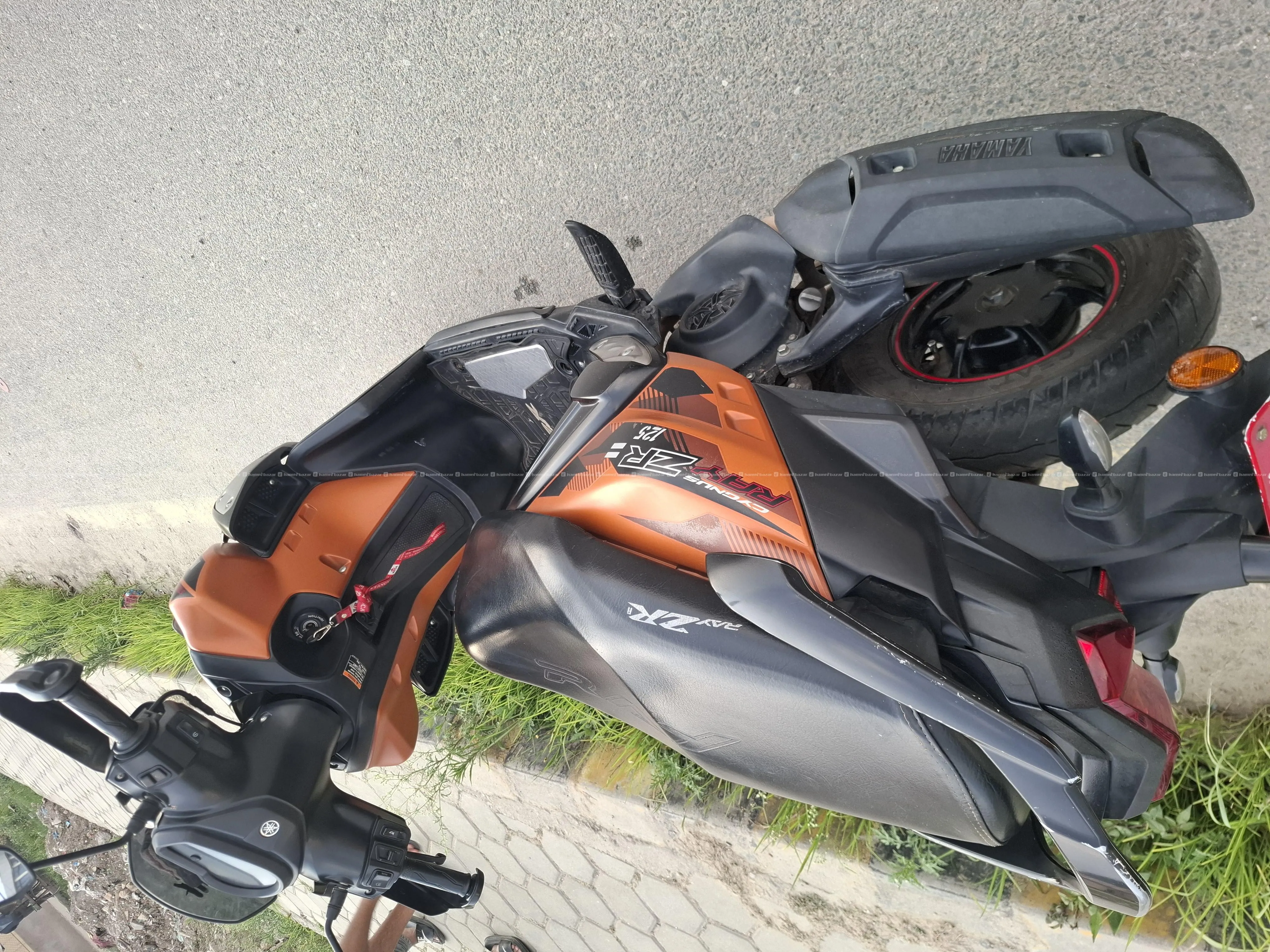 Yahama RayZr 125 4