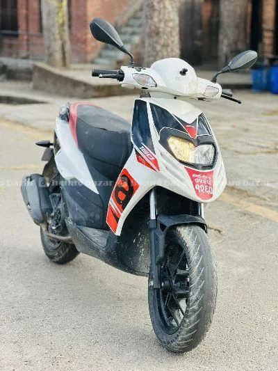 aprila sr 150 022lot 9761803028 2