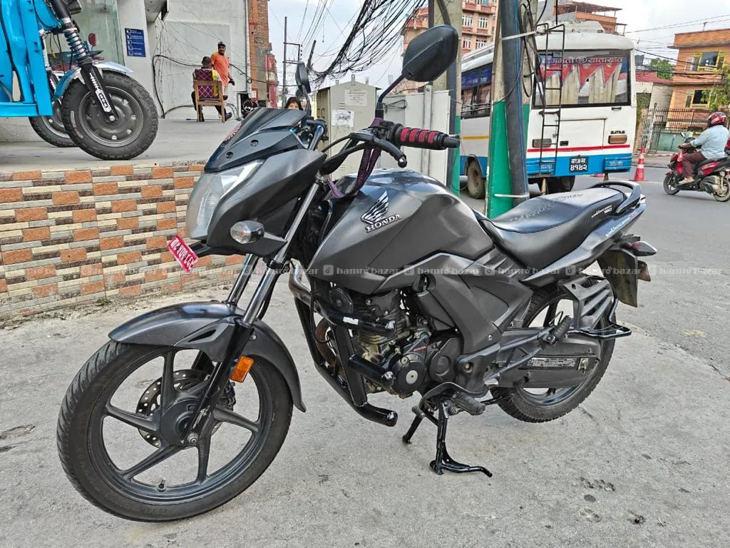 Honda Unicorn 4