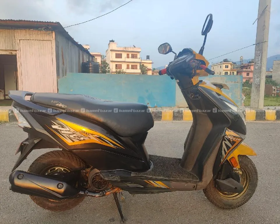 124 lot Honda Dio DX on sell 2