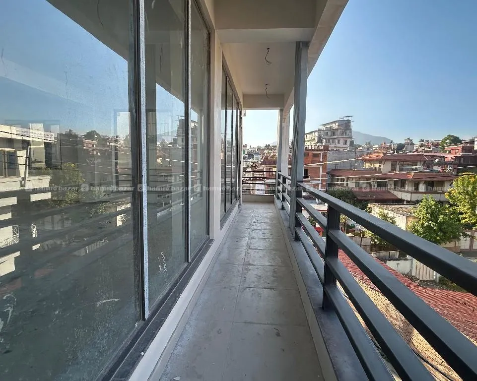 Office | Commercial Space For Rent
📍Baluwatar,KTM 2