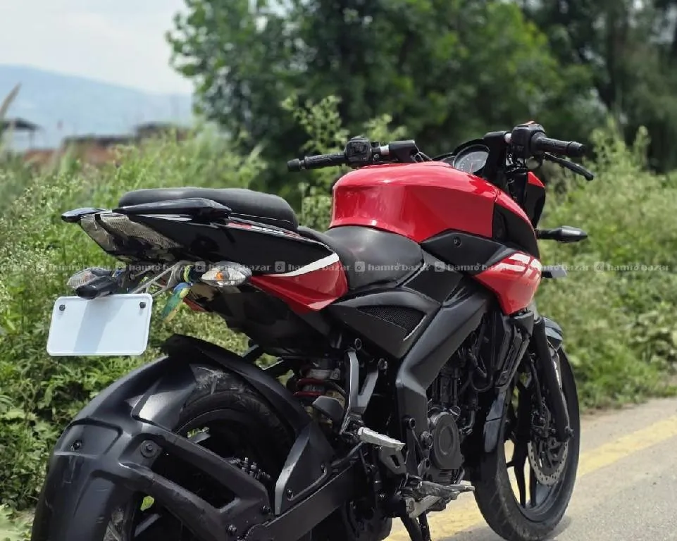 ns200cc - 84 lot 9818846575 or 976-8397661 2