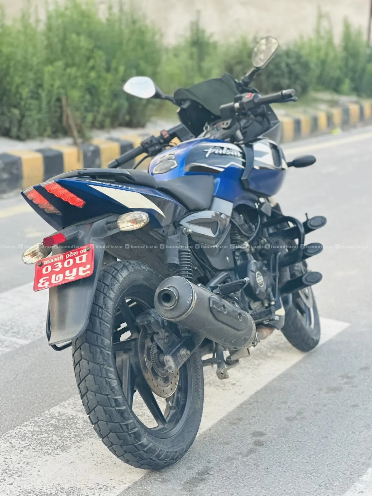pulsar 220 030lot 9761803028 4