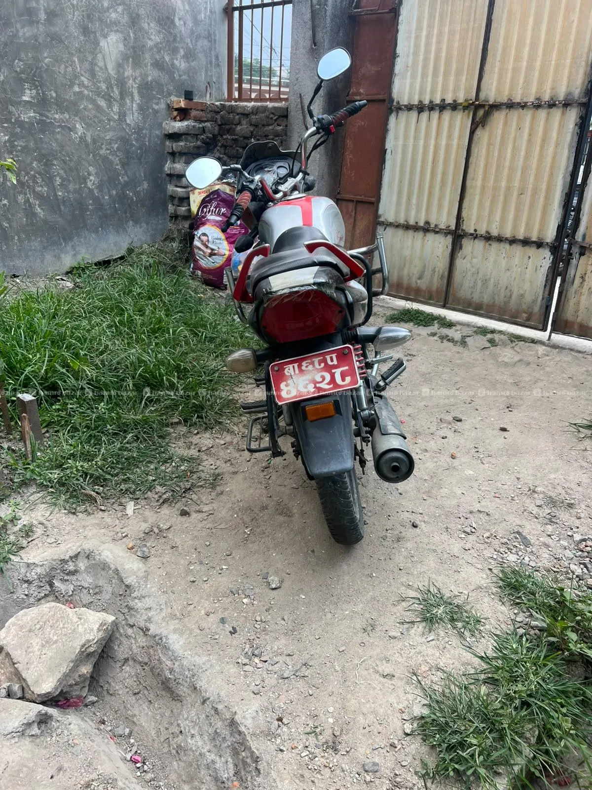 ISMART 68 LOT BIKE ON SALE JUST RS: 64000. 3