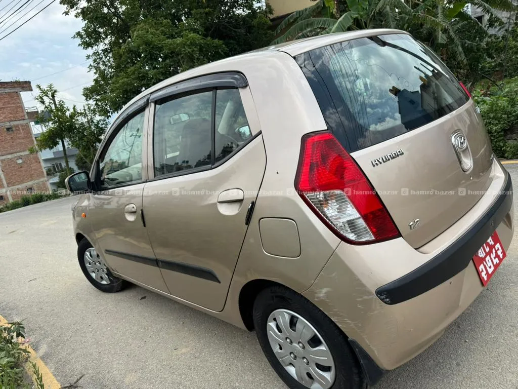 i10 Magna 2010 5